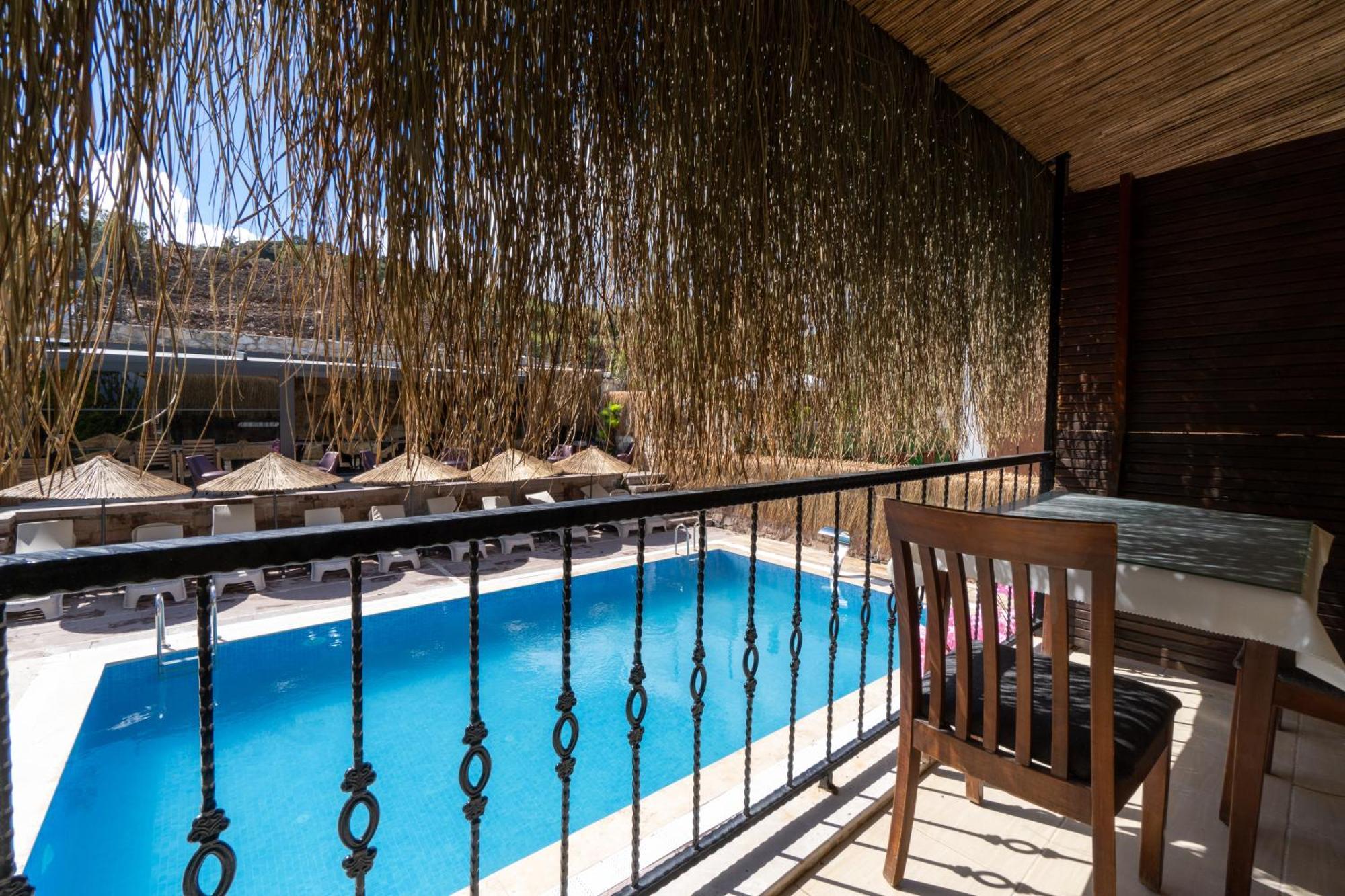 Stone House Butik Otel Ізмір Екстер'єр фото